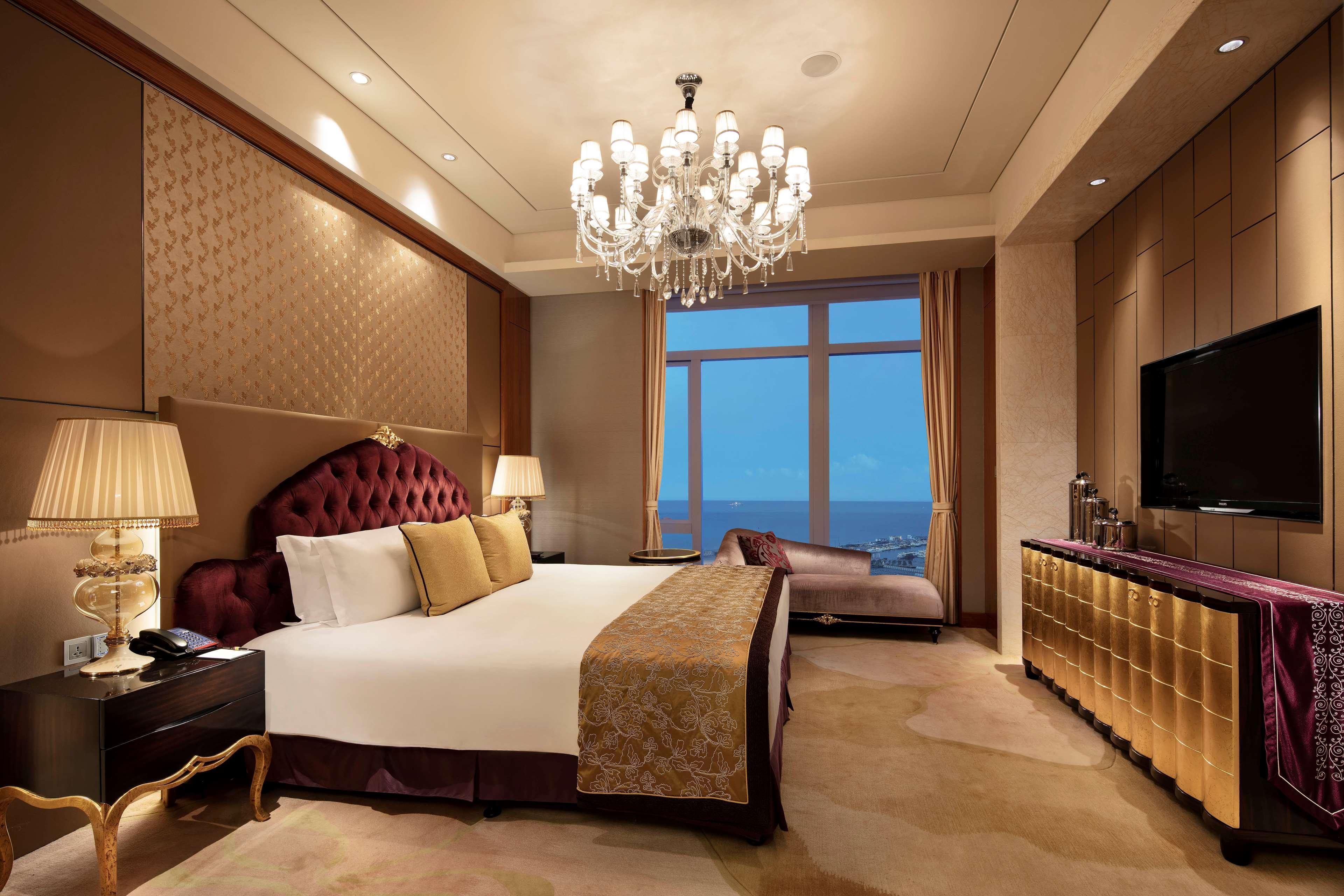Hotel Hilton Dalian Exterior foto
