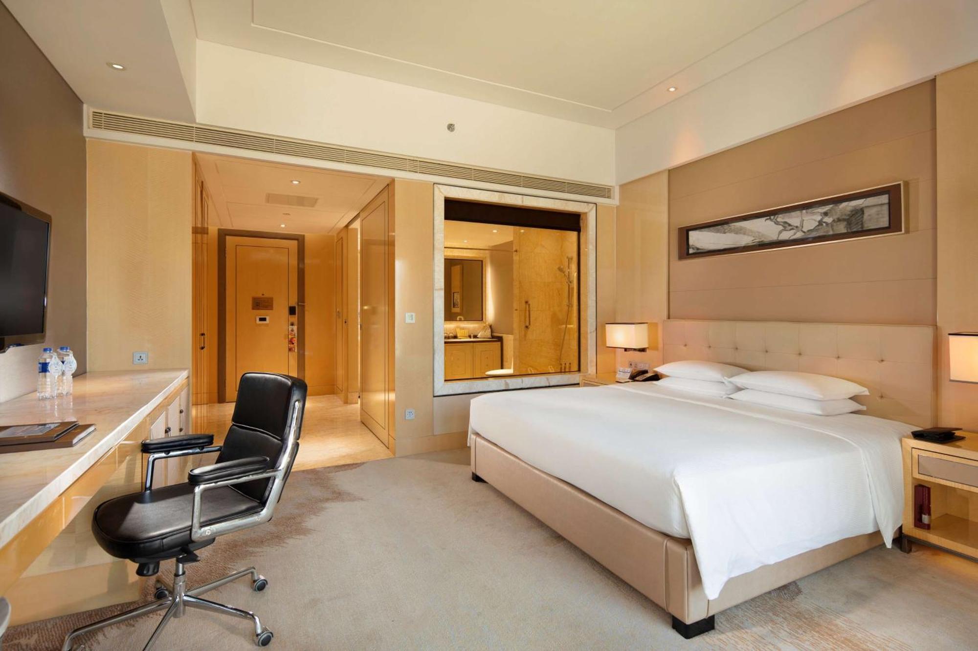 Hotel Hilton Dalian Exterior foto